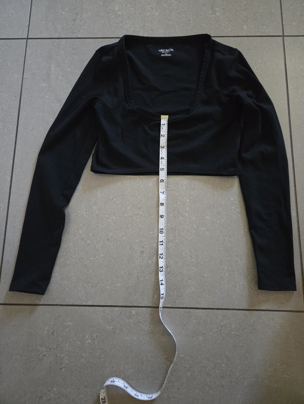 wild fable Black Long-Sleeve Cropped Scoop Neck Top